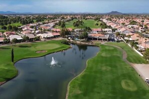 Golf - Palm-lined home with pool access, grill, office & golf course views (Sun Lakes)