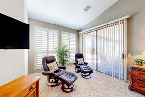 Interior - Palm-lined home with pool access, grill, office & golf course views (Sun Lakes)