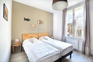 2 chambres, fer et planche à repasser, Wi-Fi gratuit, draps fournis
