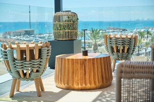 2 bares, bar en la azotea