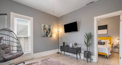 Retreat Suite 3 - Modern Getaway