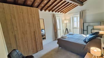 2 Schlafzimmer, Bügeleisen/Bügelbrett, kostenloses WLAN, Bettwäsche