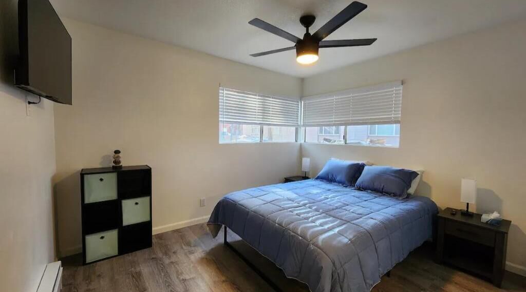 2 bedrooms, iron/ironing board, travel crib, WiFi (free)