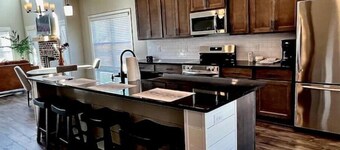 Welcome to the Dawg House!

