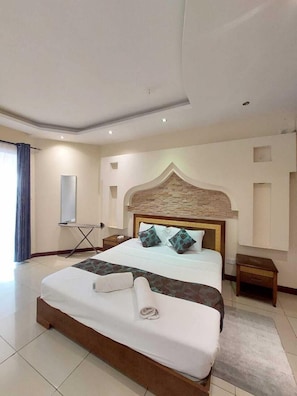 1 bedroom, individually furnished, free WiFi - Lux Suites Shanzu Oceanfront Apartments (Mombasa)