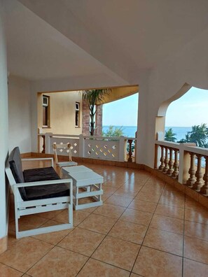 Deluxe-huoneisto | Parveke