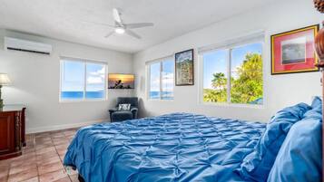 7 Schlafzimmer, Schreibtisch, Bügeleisen/Bügelbrett, Reisekinderbett