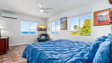 7 bedrooms, desk, iron/ironing board, travel crib