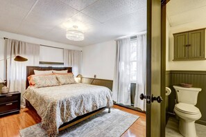 3 habitaciones, caja de seguridad en la habitación y escritorio 