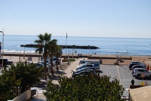 On the beach - Appart 4 Personnes, vue Mer, 50 m de la Plage, 800 m du Port et Centre Ville (Valras-Plage)