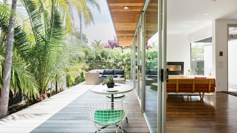Palms Place