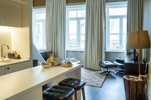Design Studio (12) | Private kitchen | Mini-fridge, microwave, stovetop, espresso maker