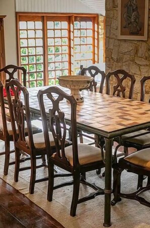 Villa | Dining