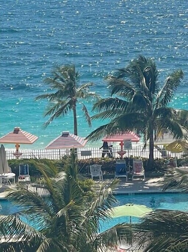 Sun, Sand & Sea at Coral Beach!