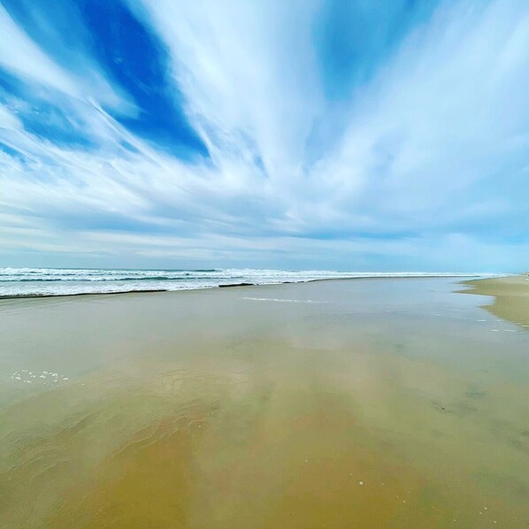 Beach - Le Bosquet - Maison de Charme Dans un Parc en Plein Coeur de Village (Saint julien en Born)