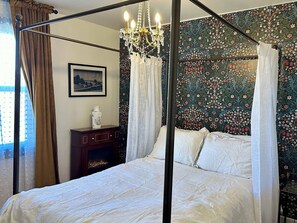 3 chambres, bureau, Wi-Fi gratuit, draps fournis