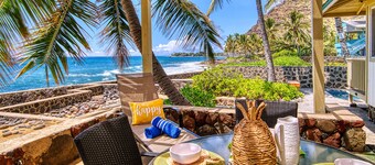 Lava Rock Sunset Beach House. Unique oceanfront & pool property. Amazing views! 