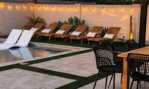 Outdoor pool, a heated pool - Minutes to Old Town · Resort Pool · 3 En Suites (Phoenix)