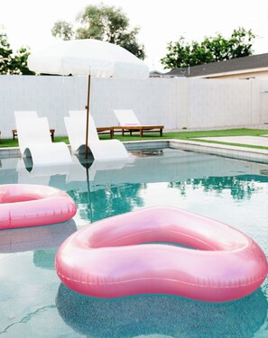 Piscine extérieure, piscine chauffée