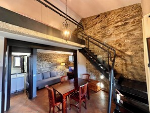 슈피리어 스튜디오 | 고급 침구, 방음 설비, 무료 WiFi, 침대 시트