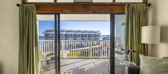 Top floor condo with sunset Gulf views
