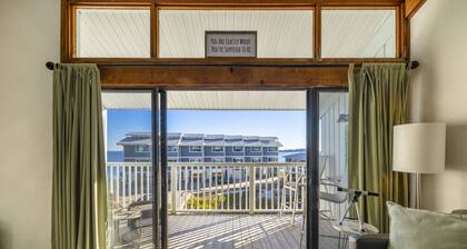 Top floor condo with sunset Gulf views