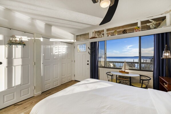 1 Schlafzimmer, Reisekinderbett, kostenloses WLAN, Bettwäsche