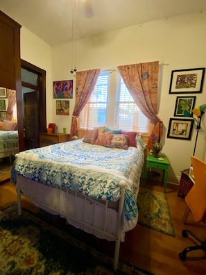 1 bedroom, iron/ironing board, WiFi, bed sheets - Experience Charm & Beauty of Authenitc New Orleans 1 Br. Home with Patio Garden (New Orleans)
