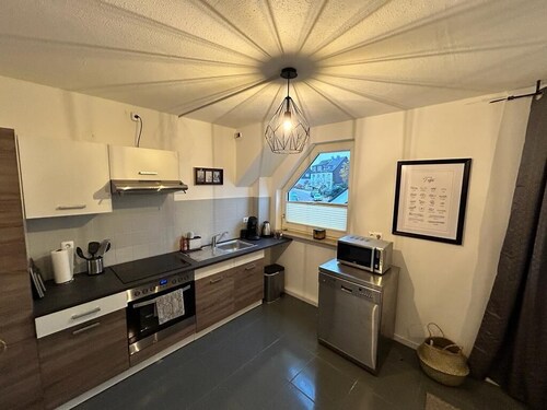 Appartement Confortable de 3 Pièces Avec Garage, Proche du Salon Essen Messe