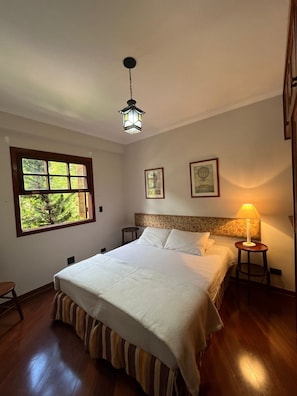 3 chambres, accès au Wi-Fi (inclus)