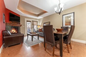 Suite Familiale | Restauration dans la chambre