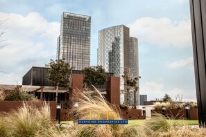 Property grounds - Mancunian Skyline Sanctuary - Urban Retreat, 1Br (Manchester)
