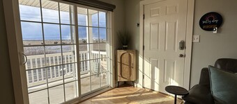 Salty Dog: South End Sunsets - Dog Friendly 2 short blocks to 42nd Street beach