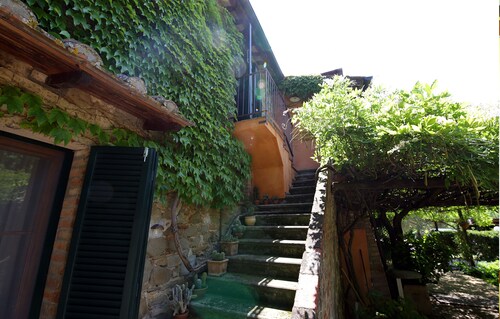 Guesthouse il Glicine in family villa