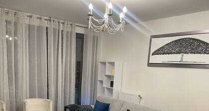 Bel Appartement Ă  8 Minutes de Versailles et Ă  25 Minutes de Paris Centre