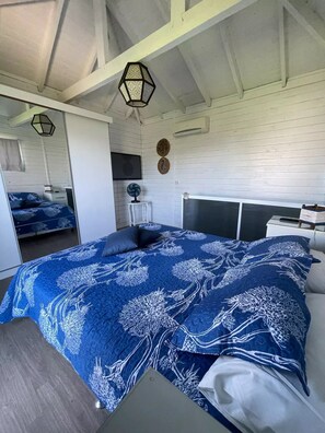 1 bedroom, iron/ironing board, free WiFi, bed sheets