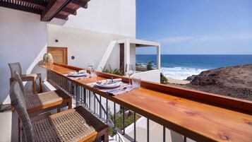 豪華客房, 1 張加大雙人床 | 露台/庭院