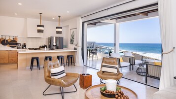 Premium Condo | Living area