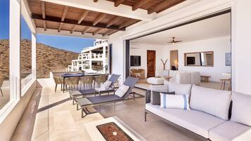 Premium Condo | Terrace/patio