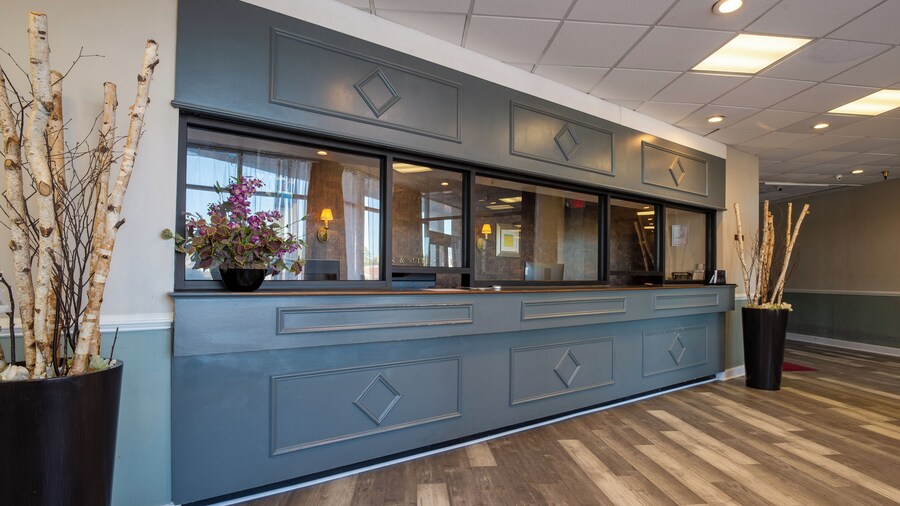 Dominion Inn & Suites