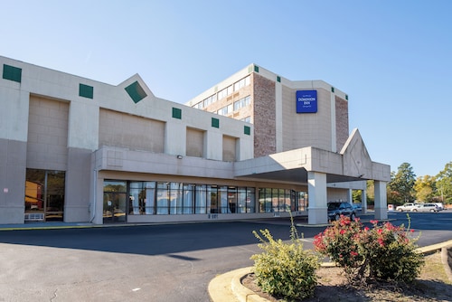 Dominion Inn & Suites 