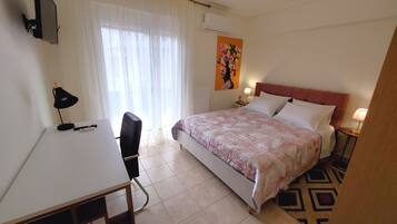 Apartment | 2 bedrooms, iron/ironing board, free WiFi