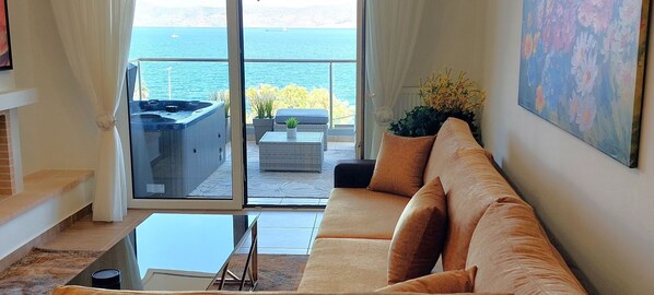 Apartment | Living area - PORTO D'ORO LUXURY APARTMENT (Lavreotiki)