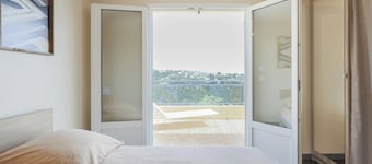 Villa Spacieuse Avec Piscine Proche de la Promenade Des Anglais