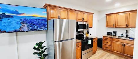 Suite monolocale | Cucina privata | Tavolo da pranzo