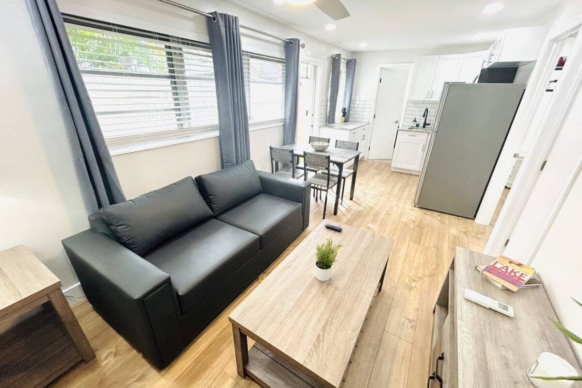 Apartamento | Área de estar | Smart TV 55 polegadas com canais digitais