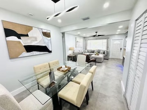 Suíte superior | Opções para refeição no quarto