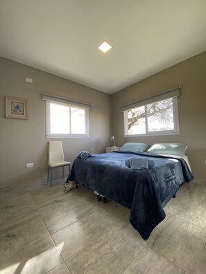 Superior Apartment, 2 Bedrooms, Mountain View