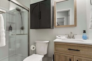 Shower - Indian Lake Retreat - Peaceful 3BR Home (Northport)