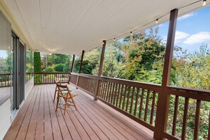 Terrace/patio - Chambers Bay Golf House in University Place, WA (University Place)